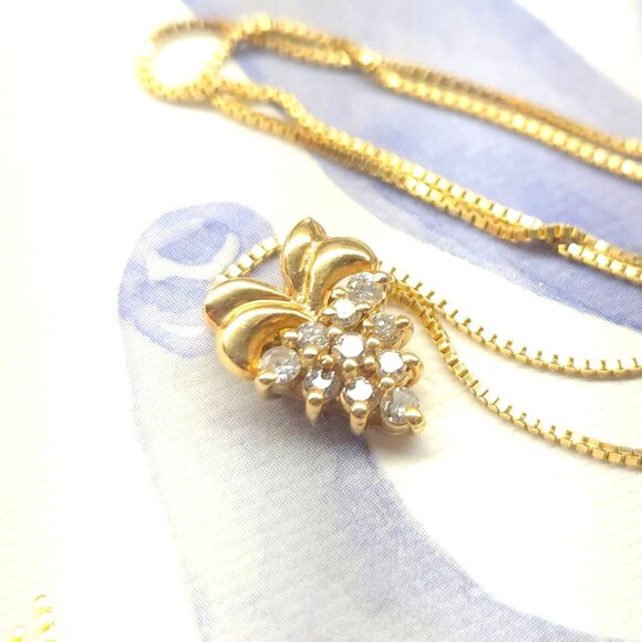CLEARANCE 14Kt Yellow Gold .75 Ct Diamond Grape Cluster Pendant & 20" Chain - Picture 4 of 13
